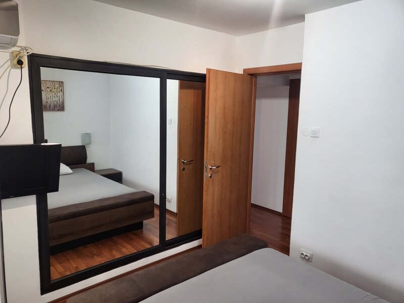 Piata Iancului, proprietar,